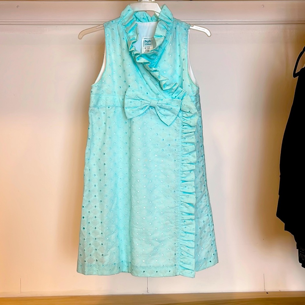 Peaches and cream little girls dress size 7. Never worn. Turquoise eyelet